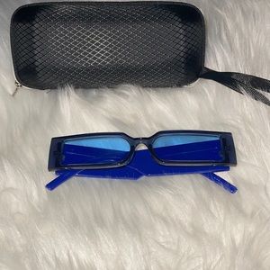 Brand new sunglasses comes with a case